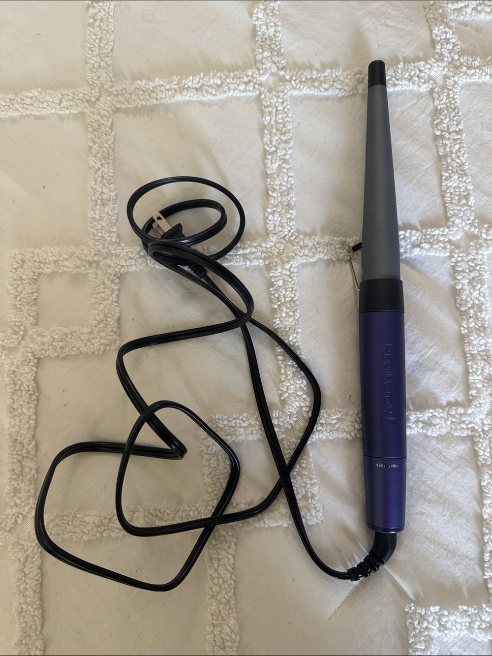 Remington Purple Styling Wand with Black Accents
